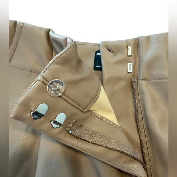 ASOS DESIGN faux leather sweatpants Size 12 Women’s - Picture 7 of 11